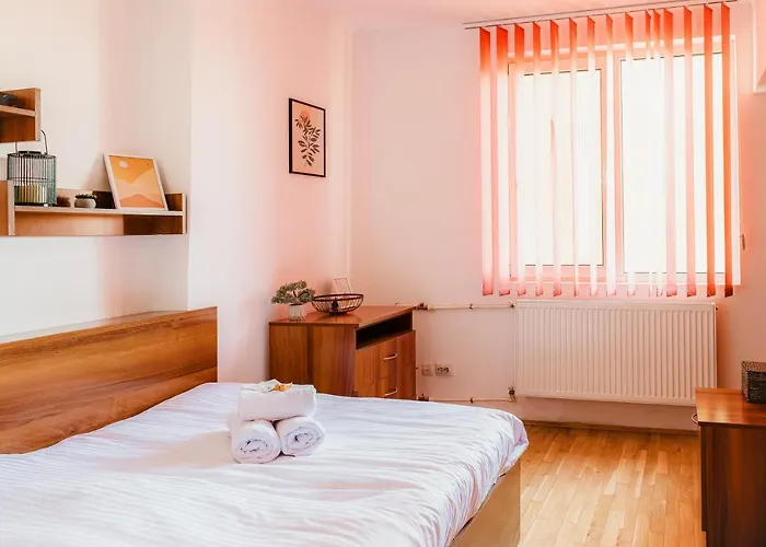 Romanian Athenaeum 1br With Amazing View Apartment