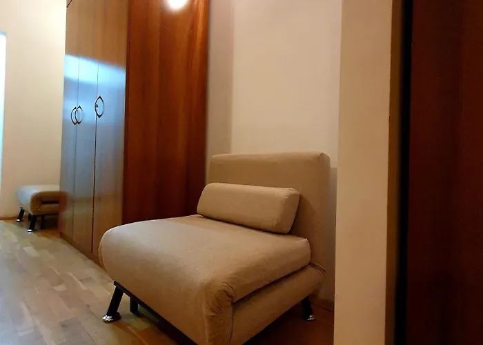 Romanian Athenaeum 1br With Amazing View شقة *