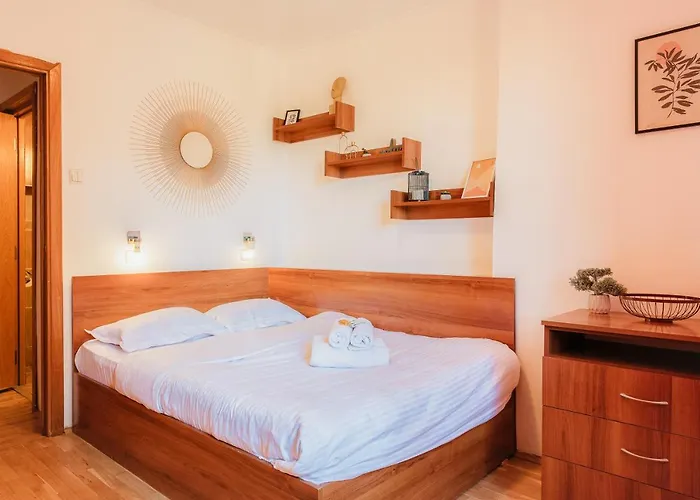 Romanian Athenaeum 1br With Amazing View Appartement Bucarest